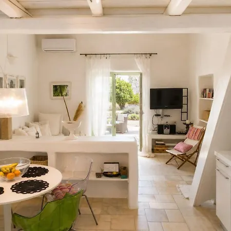 Cycladic House, Near The Kite Center Villa Párosz
